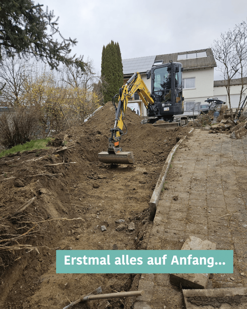 Baggerarbeiten für eine neue Hofeinfahrt - Vorbereitung und Aushub durch SD Service